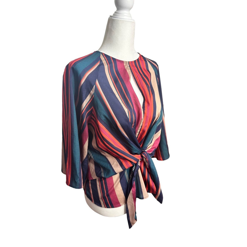 Fate by LFD Striped Peek a Boo Neck Tie Front Blouse Sz Small Women's